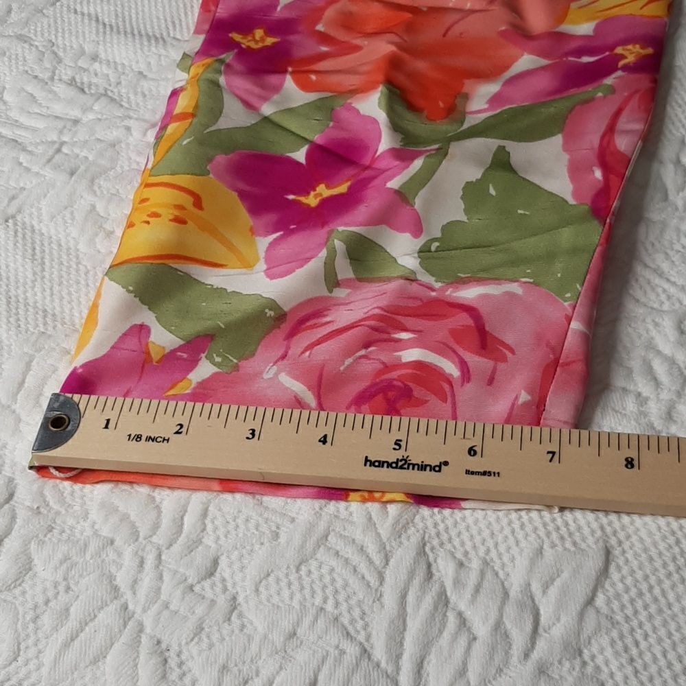 Donna Morgan Floral 100% Silk Fully Lined Capris - Picture 7 of 13